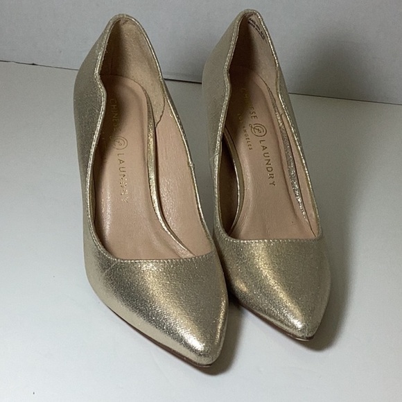 Chinese Laundry Pumps Womens Gold Scalloped Pointed Toe Spice Heels - Picture 5 of 9